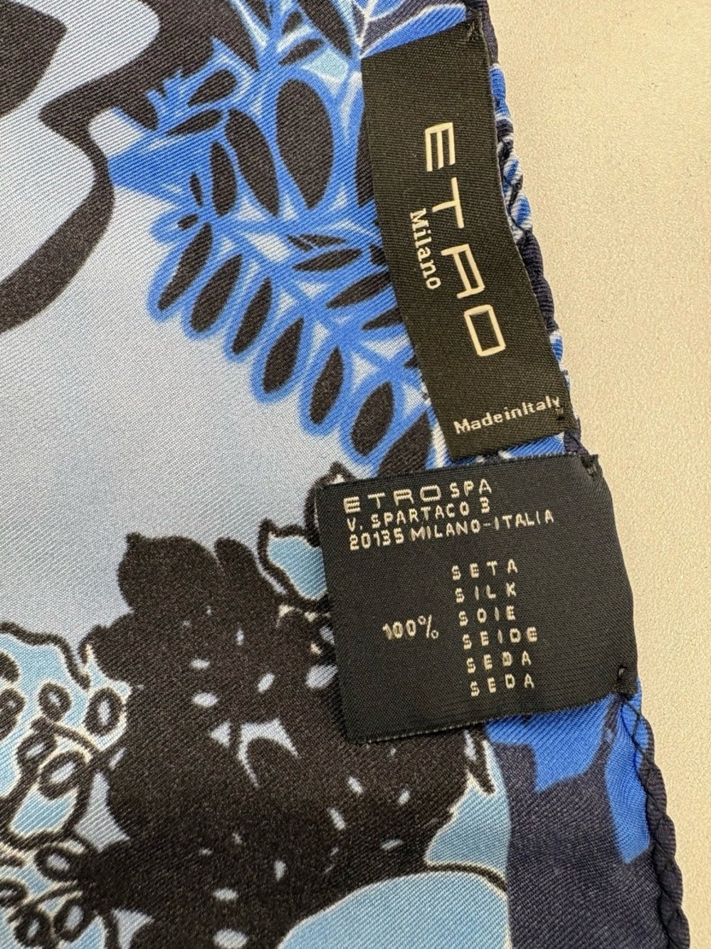 ETRO Milano Blue Floral Silk Twill Pocket Square Mini Scarf 16x16 Made In Italy - Picture 2 of 9